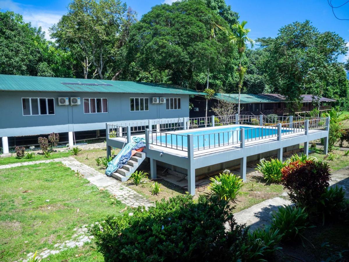 Benarat Lodge มูลู ภายนอก รูปภาพ