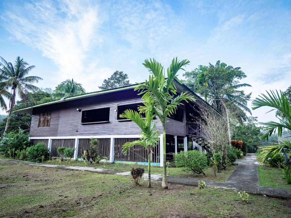 Benarat Lodge มูลู ภายนอก รูปภาพ