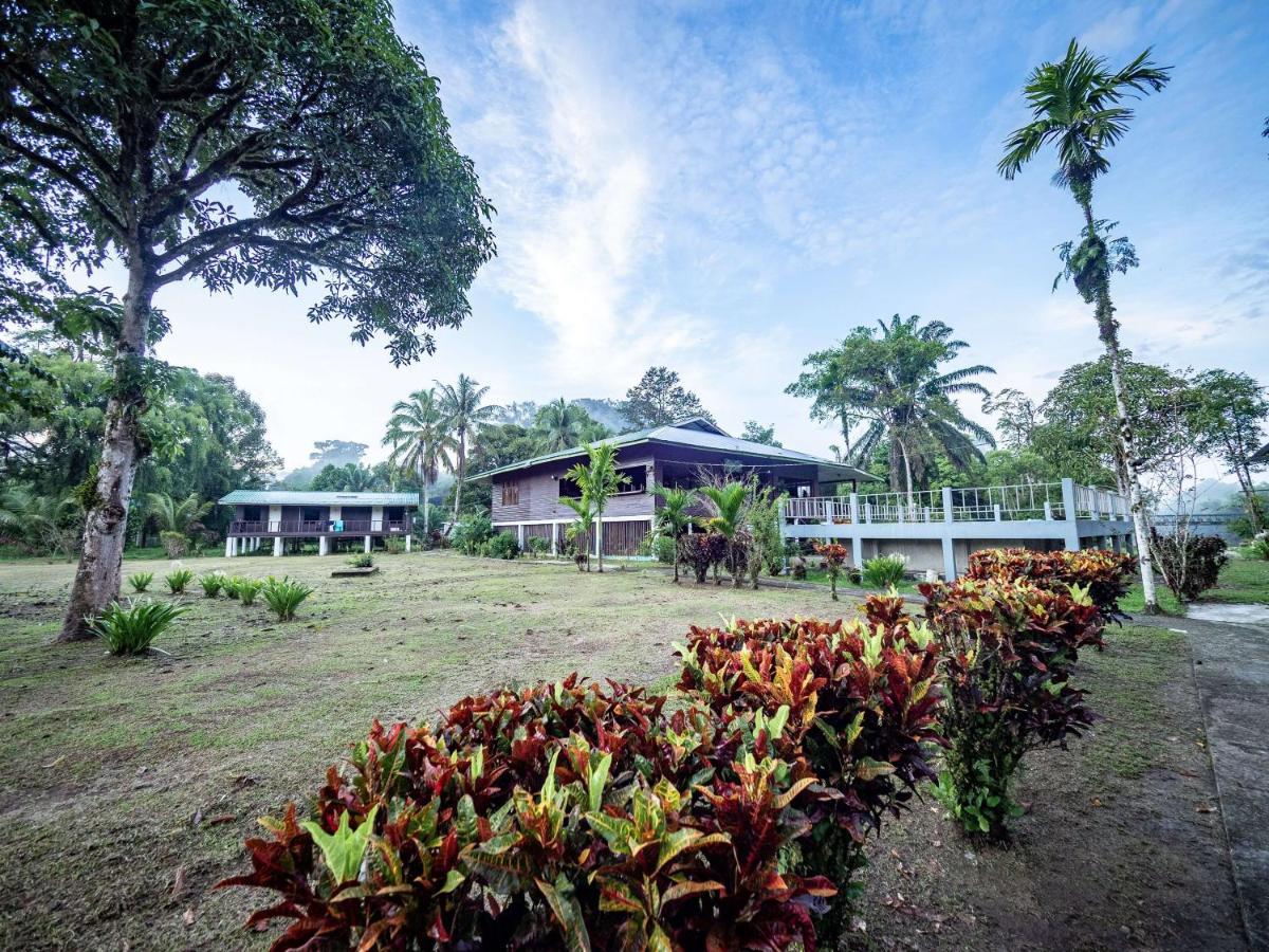 Benarat Lodge มูลู ภายนอก รูปภาพ