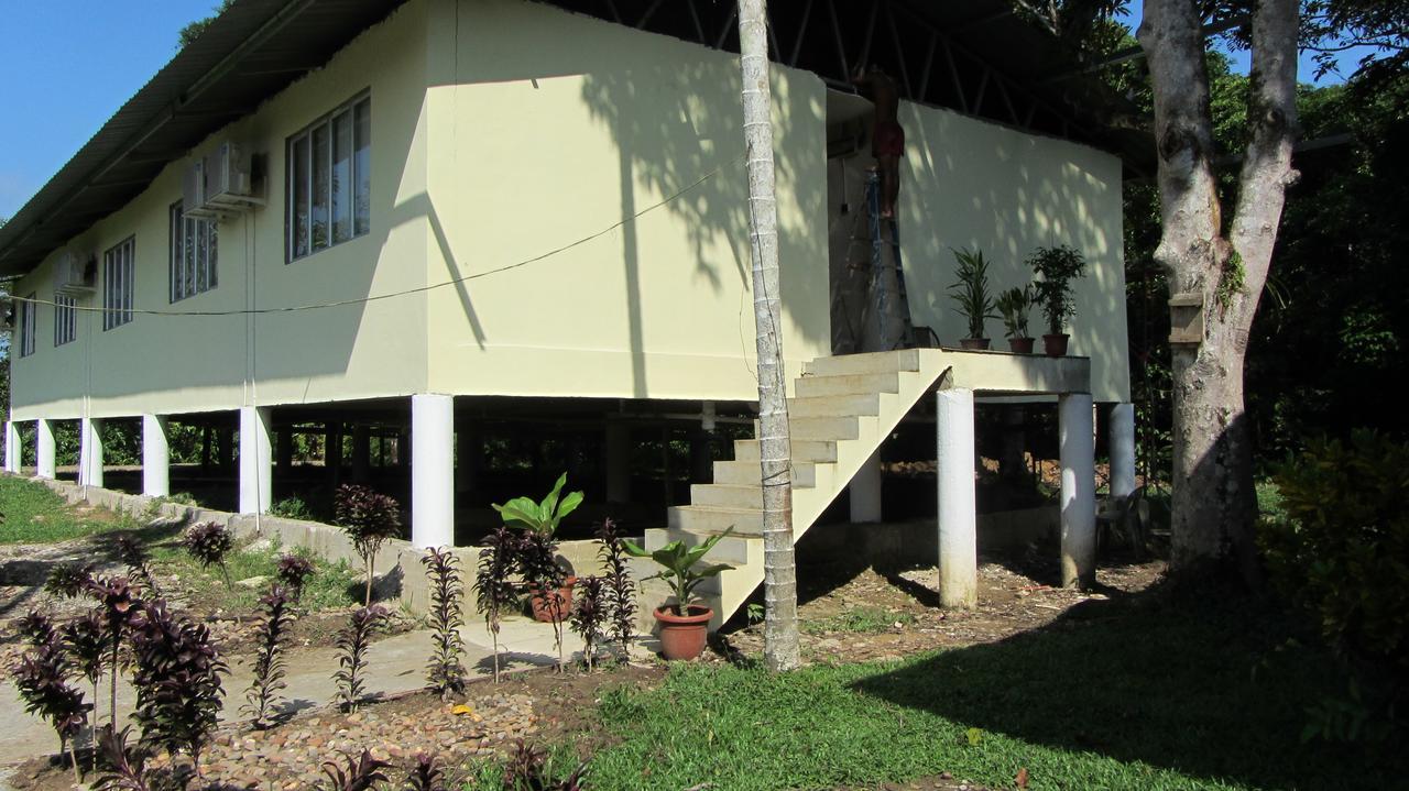 Benarat Lodge มูลู ภายนอก รูปภาพ
