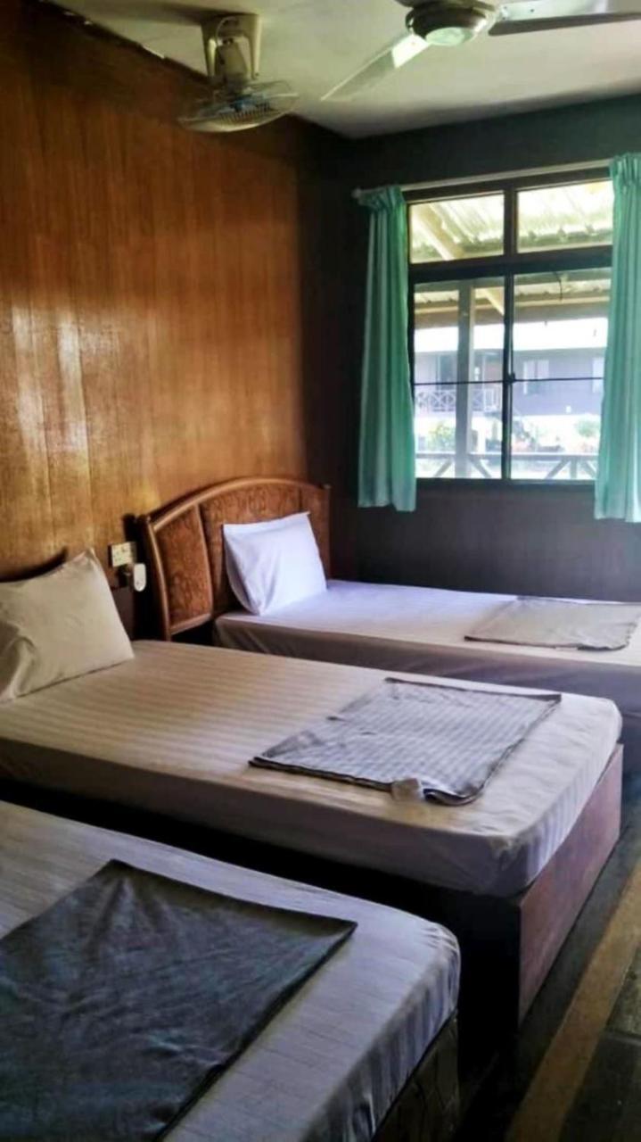 Benarat Lodge มูลู ภายนอก รูปภาพ