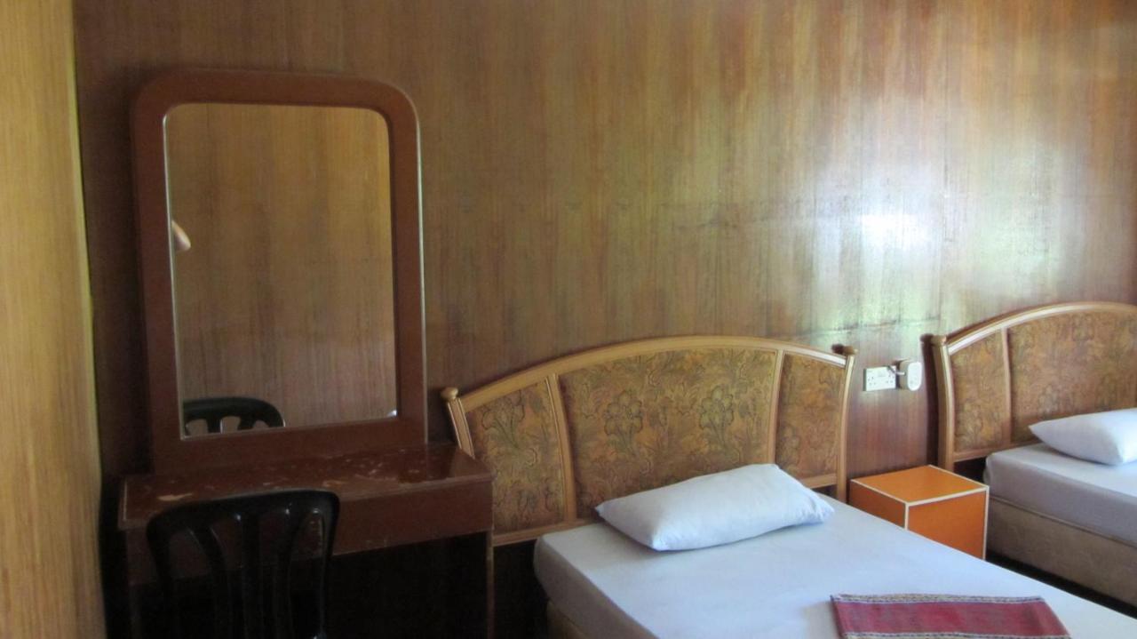 Benarat Lodge มูลู ภายนอก รูปภาพ